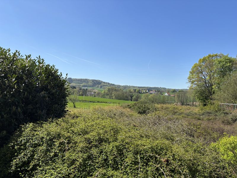 Wunderschöne 2-Zimmer-Wohnung mit Balkon in Hoberge mit traumhaftem Ausblick